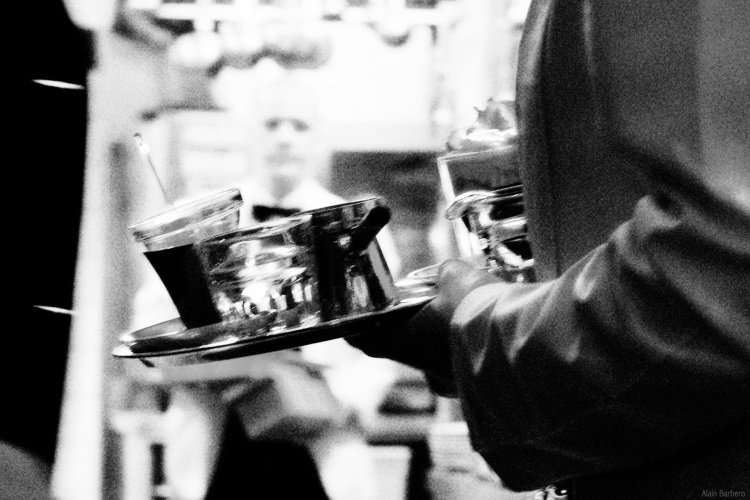 Serveur, Café Museum, Vienne, Autriche - 2013