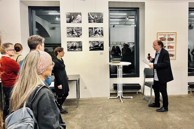 2024-10-ans-dans-les-cafes-Poesiegalerie-Vienne