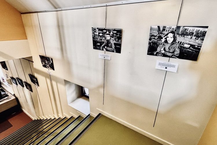 Exposition « Portraits d'auteur(e)s dans les cafés d’Europe », Épagny Metz-Tessy, France - 2024
