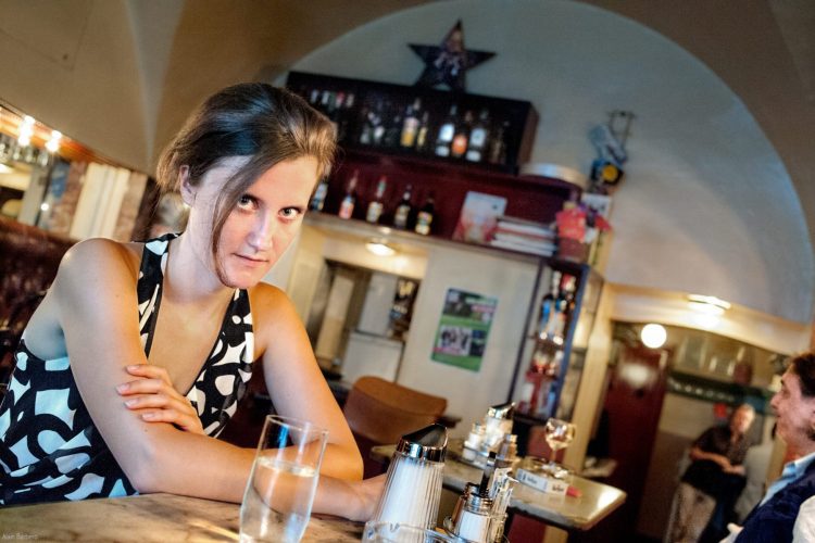 Eva, Kleines Café, Vienne, Autriche - 2014