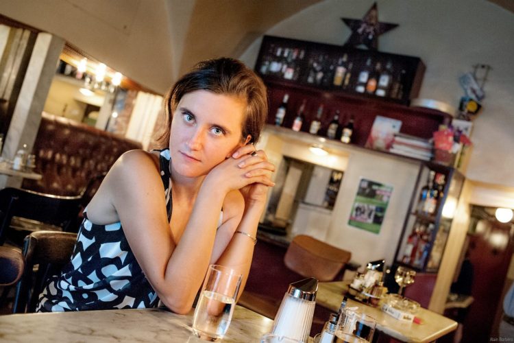 Eva, Kleines Café, Vienne, Autriche - 2014